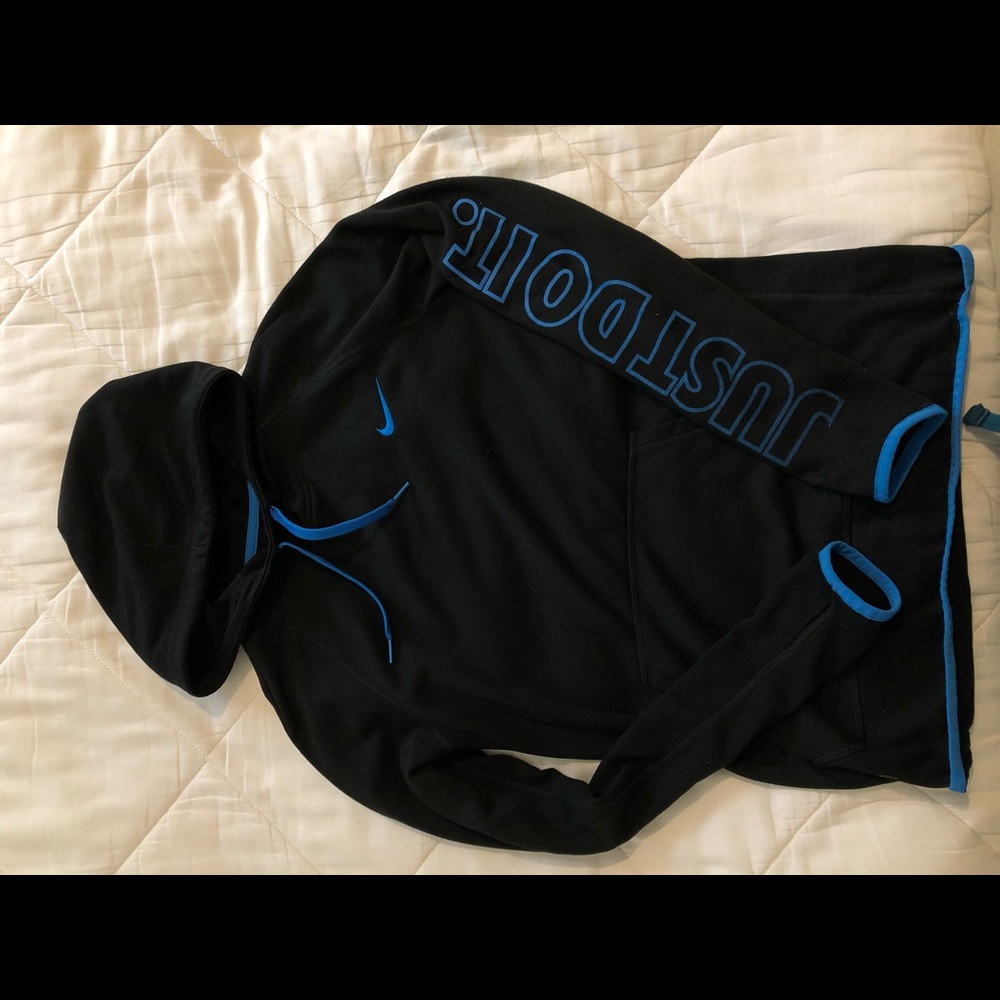 Nike hoodie!!!